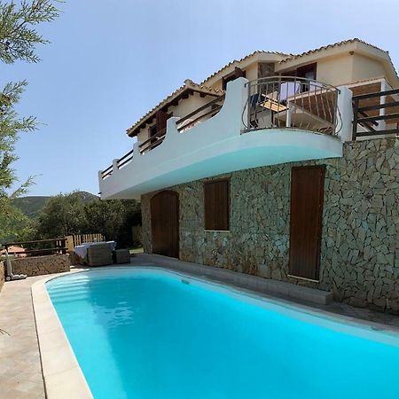 Villa Acquamarina Semi Detached Villa With Private Pool And Wifi Torre delle Stelle Bagian luar foto