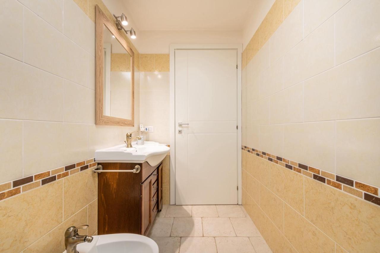 Villa Acquamarina Semi Detached Villa With Private Pool And Wifi Torre delle Stelle Bagian luar foto
