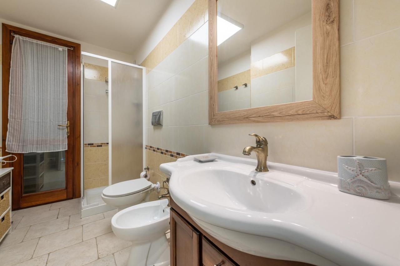 Villa Acquamarina Semi Detached Villa With Private Pool And Wifi Torre delle Stelle Bagian luar foto